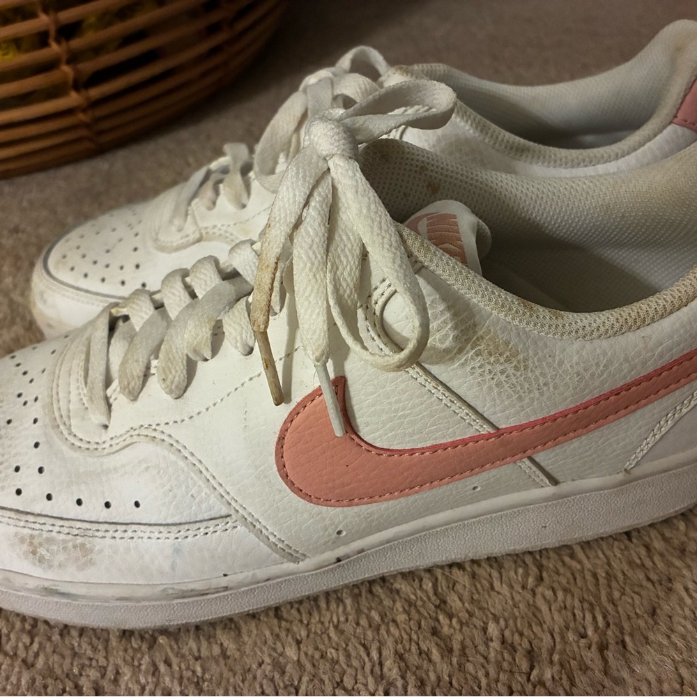 Nike Women's White and Pink Sneakers